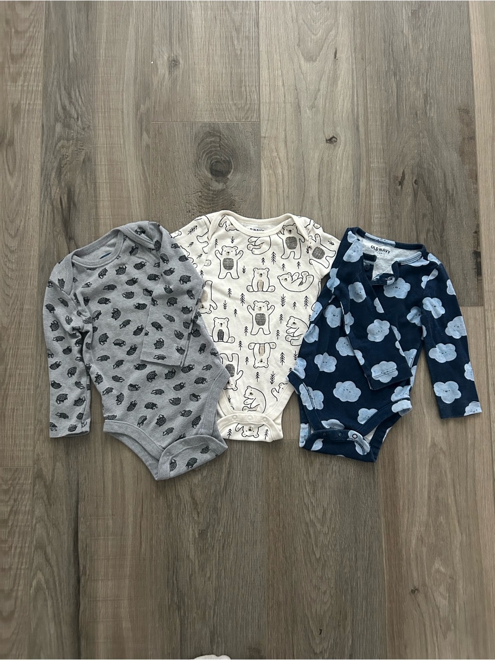 Old Navy 3-Pack Long-Sleeve Baby Bodysuits - Gray, Cream, Navy